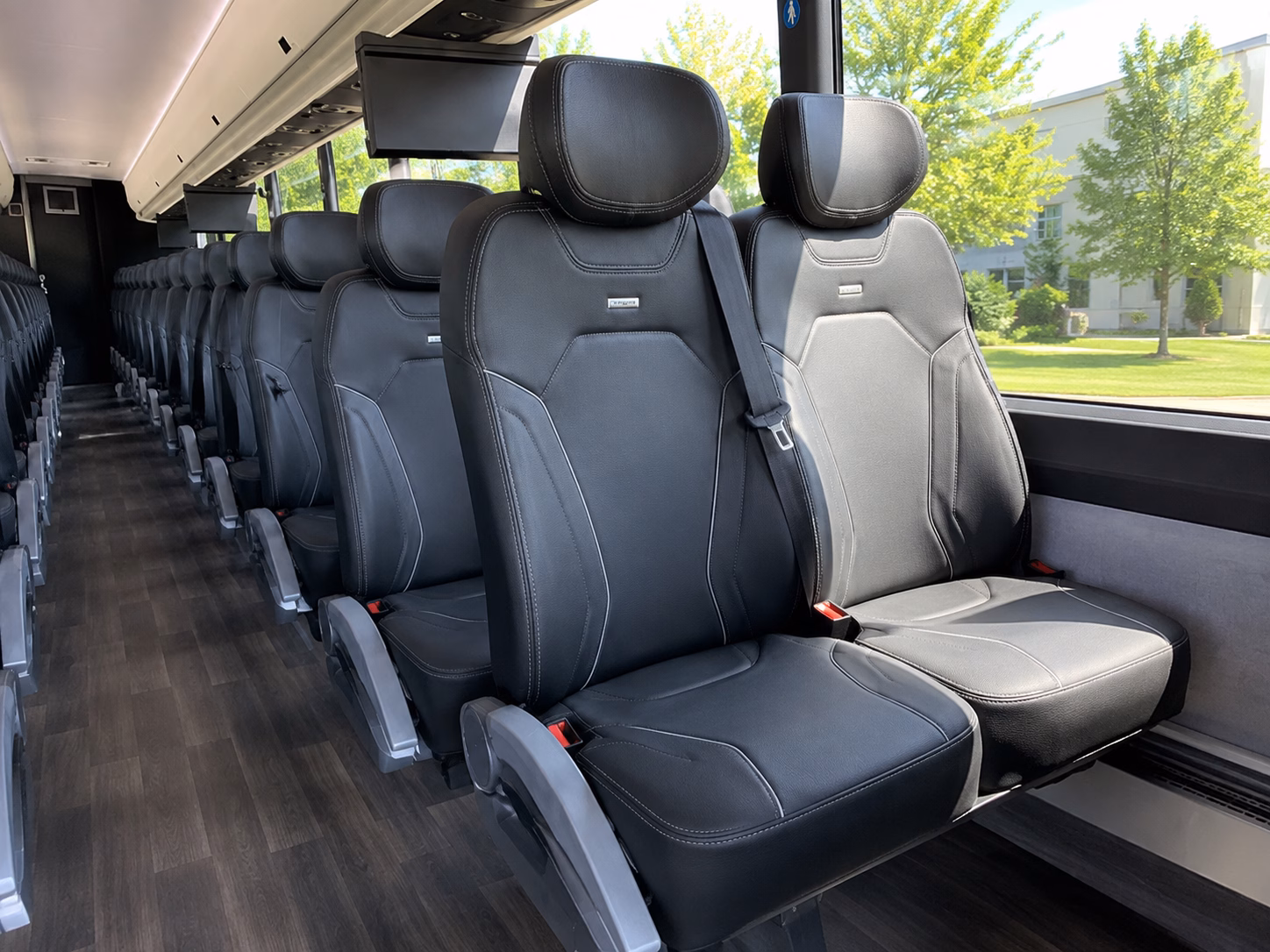 got 30 seconds that s all it takes to compare alhambra wine tour buses and pricing