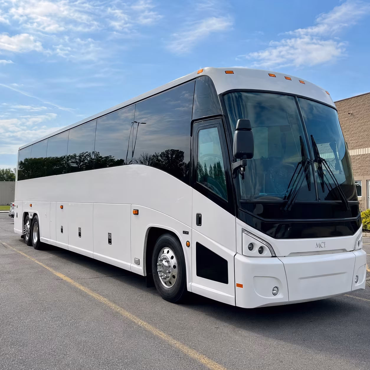rose bowl dodger stadium sofi stadium event shuttles from alhambra
